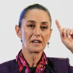 La presidenta de México, Claudia Sheinbaum, habla durante su conferencia de prensa matutina este lunes, en Palacio Nacional de Ciudad de México (México). EFE/Mario Guzmán