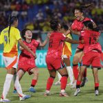 Jugadoras de Corea del Sur celebran el gol del empate ante Colombia en el partido del Mundial femenino sub-17 en Santo Domingo. EFE/Orlando Barría