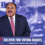 Fotografía de archivo del 17 de enero de 2022 de Martin Luther King III, hablando durante una rueda de prensa en la Union Station, en Washington (Estados Unidos). EFE/ Shawn Thew