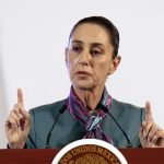 La presidenta de México, Claudia Sheinbaum, participa este martes en una rueda de prensa matutina en Palacio Nacional de la Ciudad de México (México). EFE/ José Méndez