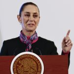 La presidenta de México, Claudia Sheinbaum, habla durante una conferencia de prensa este viernes, en el Palacio Nacional de la Ciudad de México (México). EFE/ José Méndez