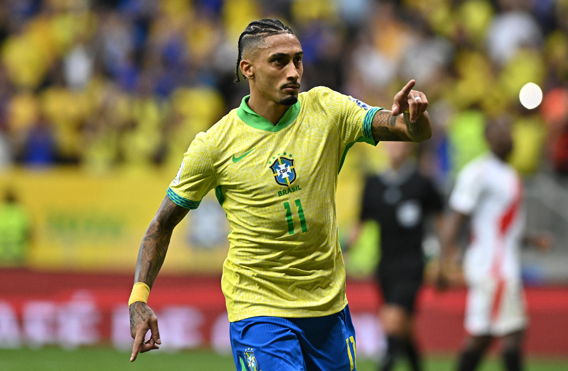 Rafinha de Brasil celebra su gol segundo gol en un partido de las eliminatorias sudamericanas el Mundial de 2026. EFE/ Andre Borges
