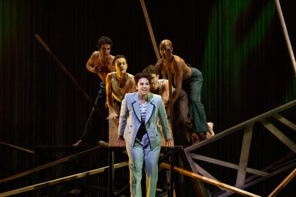 Fotografía cedida por la Metropolitan Opera de Manhattan donde aparece Daniela Mack como Federico García Lorca, durante un momento de la obra 'Ainadamar'. EFE/Marty Sohl/Met Opera /SOLO USO EDITORIAL /NO VENTAS /SOLO DISPONIBLE PARA ILUSTRAR LA NOTICIA QUE ACOMPAÑA /CRÉDITO OBLIGATORIO