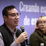 El representante de ProDESC, Guillermo Torres, participa en una conferencia de prensa este jueves, en Ciudad de México (México). EFE/ José Méndez