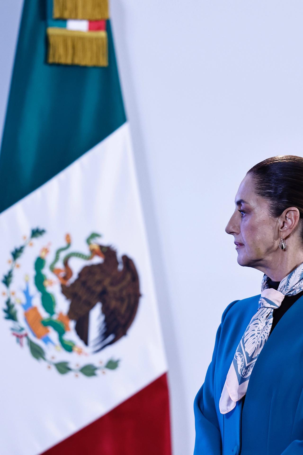 La presidenta de México Claudia Sheinbaum, participa este miércoles durante una rueda de prensa matutina en Ciudad de México (México). EFE/Sáshenka Gutiérrez
