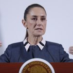 La presidenta de México, Claudia Sheinbaum, participa este martes durante una conferencia de prensa en Palacio Nacional, de la Ciudad de México (México). EFE/ Isaac Esquivel