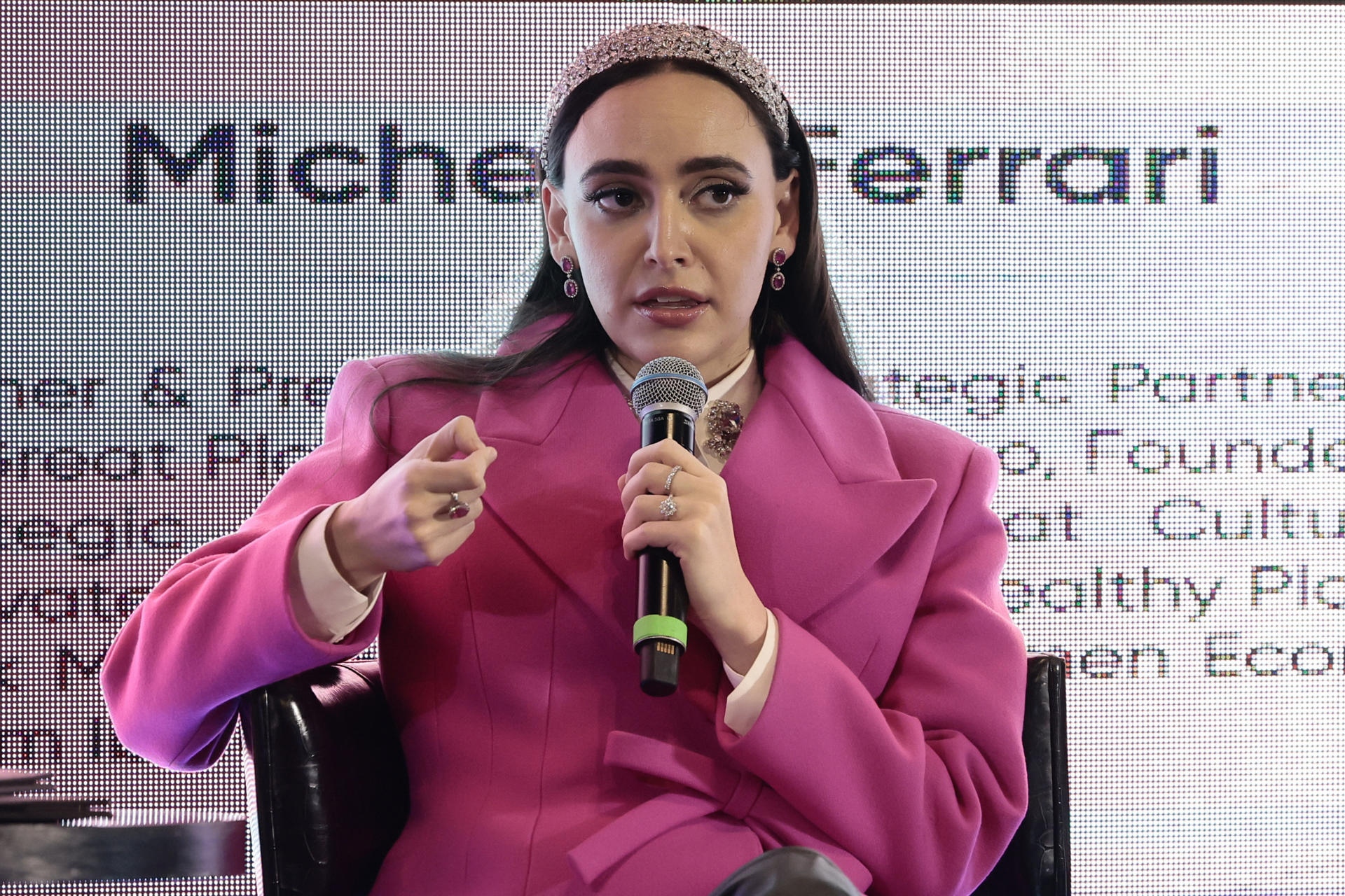 La presidenta de Promotora Empresarial de Occidente y coordinadora del Consejo Asesor Empresarial con el Gobierno de México, Altagracia Gómez participa en el foro 'Las culturas más innovadoras de México' este martes en la Ciudad de México (México). EFE/ José Méndez
