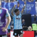 El lateral derecho uruguayo Gastón Martirena celebra el primer gol de Racing en la final de la Copa Sudamericana ganada a Cruzeiro por 3-1 en el estadio asunceno General Pablo Rojas. EFE/ Mauricio Dueñas Castañeda