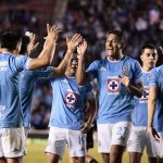 Los jugadores de Cruz Azul celebran un gol ante Juárez, en una foto de archivo. EFE/ José Méndez