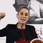 La presidenta de México, Claudia Sheinbaum. participa durante una rueda de prensa este viernes, en Palacio Nacional de la Ciudad de México (México). EFE/José Méndez