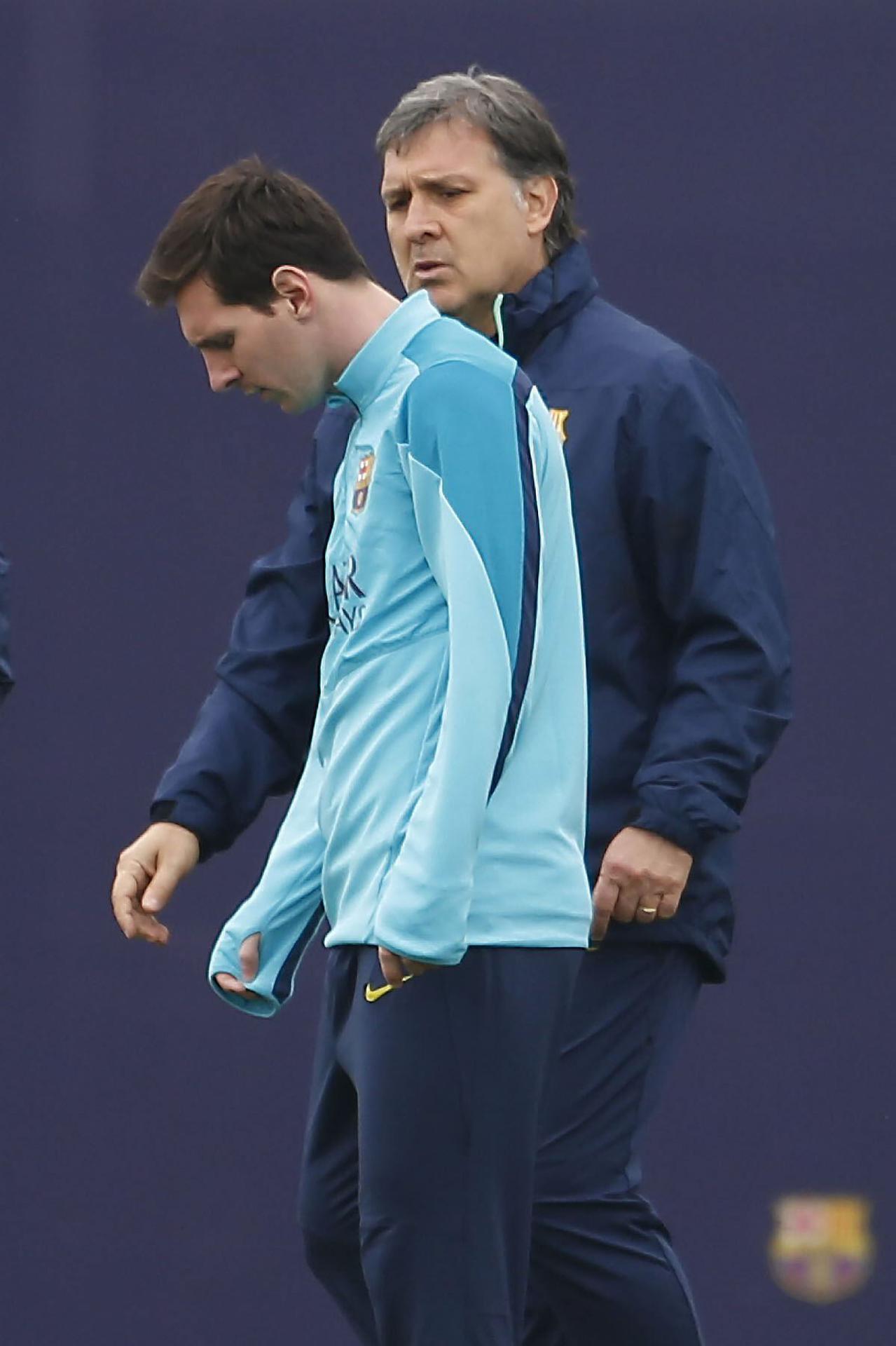 Fotografía de archivo de Lionel Messi y el entrenador Gerardo Martino.EFE/Alberto Estévez