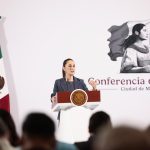 La presidenta de México, Claudia Sheinbaum, participa durante su conferencia de prensa matutina este martes en Palacio Nacional en la Ciudad de México (México). EFE/José Méndez