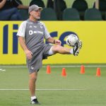 El entrenador de Atlético Mineiro, Gabriel Milito, en el predio del Club Defensa y Justicia en Buenos Aires (Argentina). EFE/Juan Ignacio Roncoroni