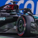 El piloto británico de Mercedes George Russell dominó este viernes la tercera sesión de entrenamientos libres para el Gran Premio de Fórmula Uno de Las Vegas. EFE/EPA/SHAWN THEW