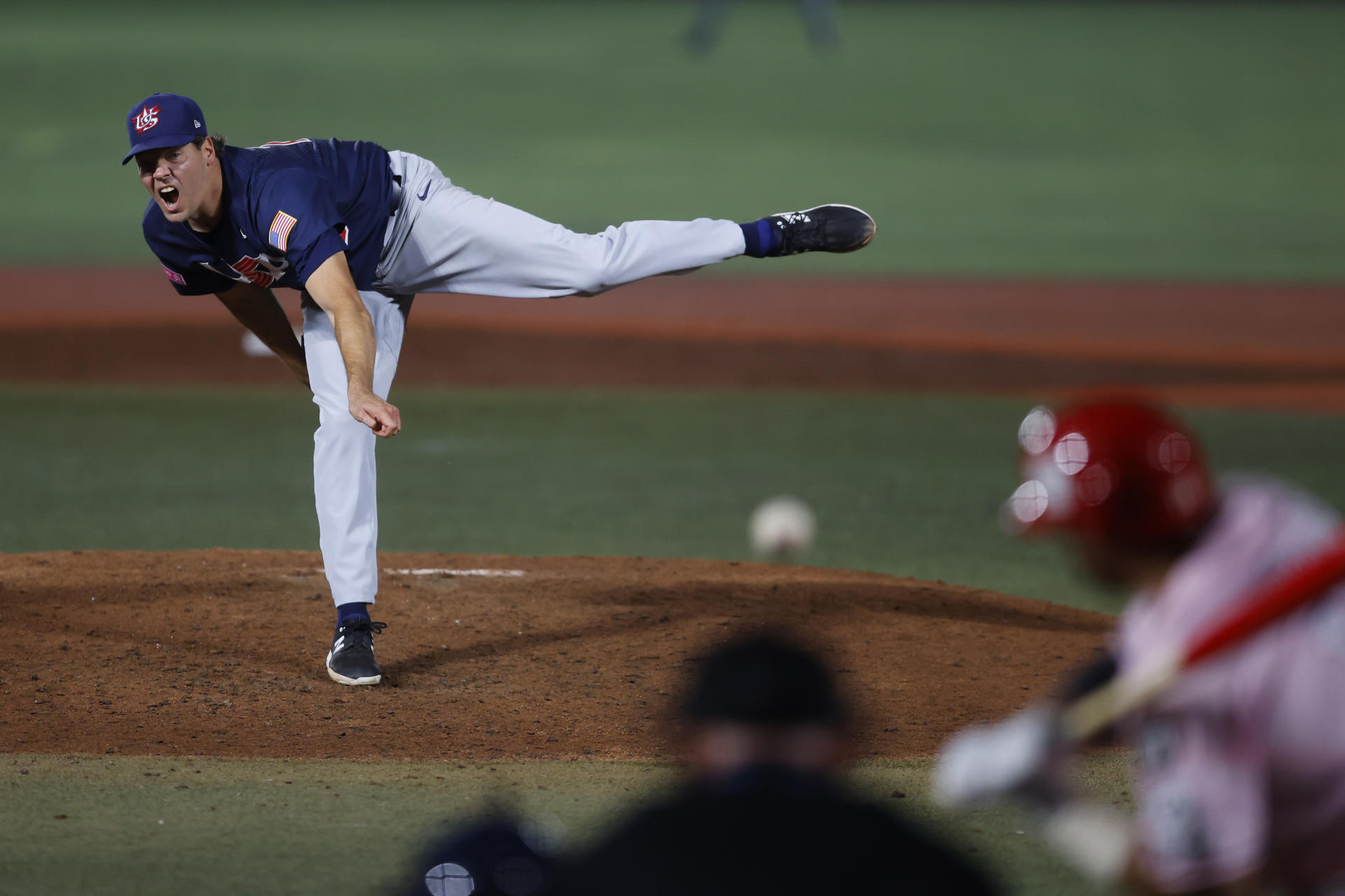 Rich Hill de Estados Unidos lanza una pelota en un juego del Premier 12 de la Confederación Mundial de Béisbol y Sóftbol (WBSC) en el estadio Panamericano de Béisbol, en Guadalajara (México). EFE/ Francisco Guasco
