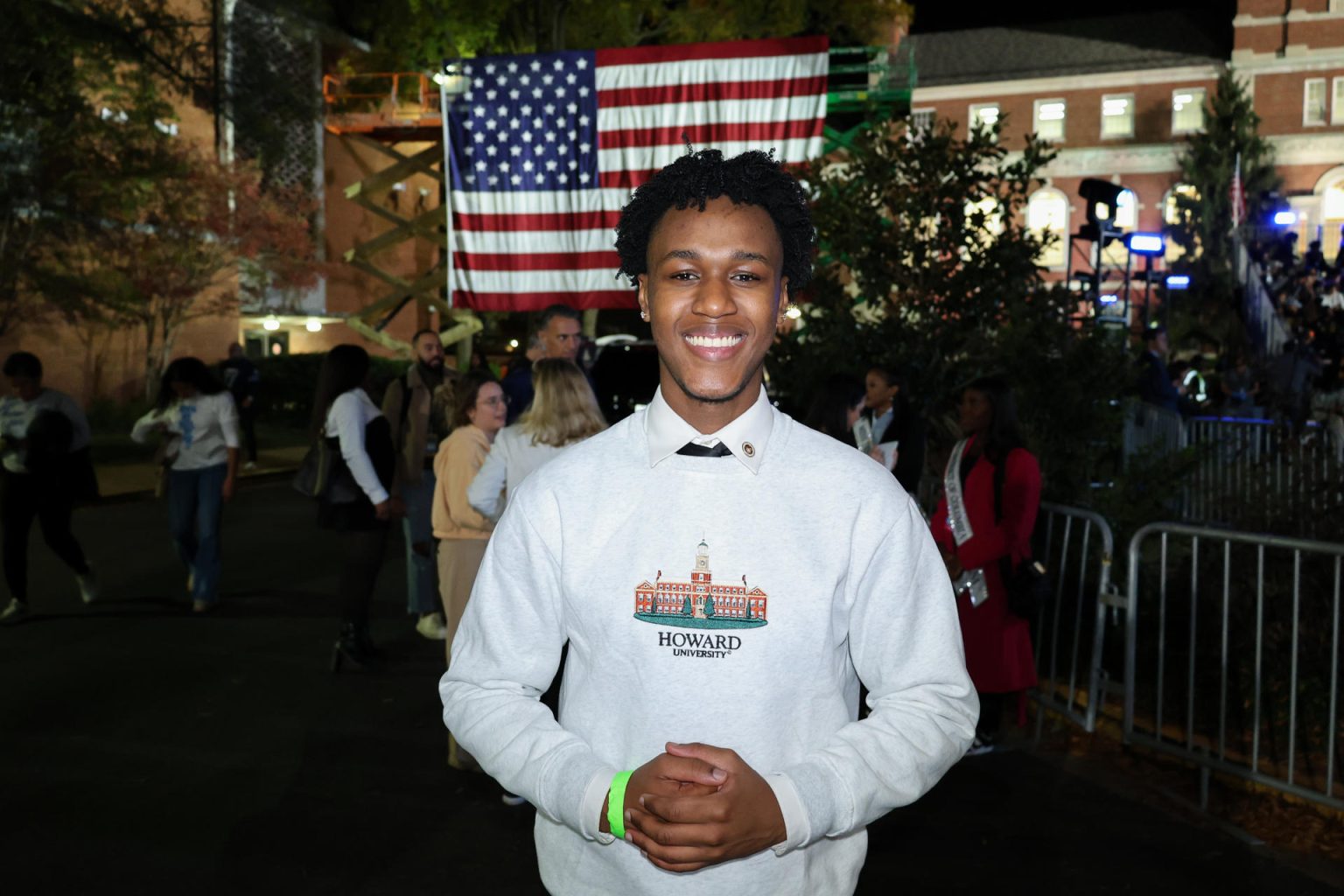 El estudiante de la Universidad de Howard, Myles Hollingsworth, posa para EFE este martes, en Washington (Estados Unidos). EFE/ Octavio Guzmán