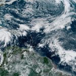 Fotografía satelital cedida este martes por la Oficina Nacional de Administración Oceánica y Atmosférica (NOAA) a través del Centro Nacional de Huracanes (NHC) estadounidense donde se muestra la localización de la tormenta Rafael (i) en el Mar Caribe. EFE/NOAA-NHC /SOLO USO EDITORIAL /NO VENTAS /SOLO DISPONIBLE PARA ILUSTRAR LA NOTICIA QUE ACOMPAÑA /CRÉDITO OBLIGATORIO