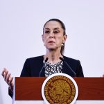 La presidenta de México Claudia Sheinbaum, habla este martes durante una rueda de prensa en Palacio Nacional de la Ciudad de México (México). EFE/Sáshenka Gutiérrez