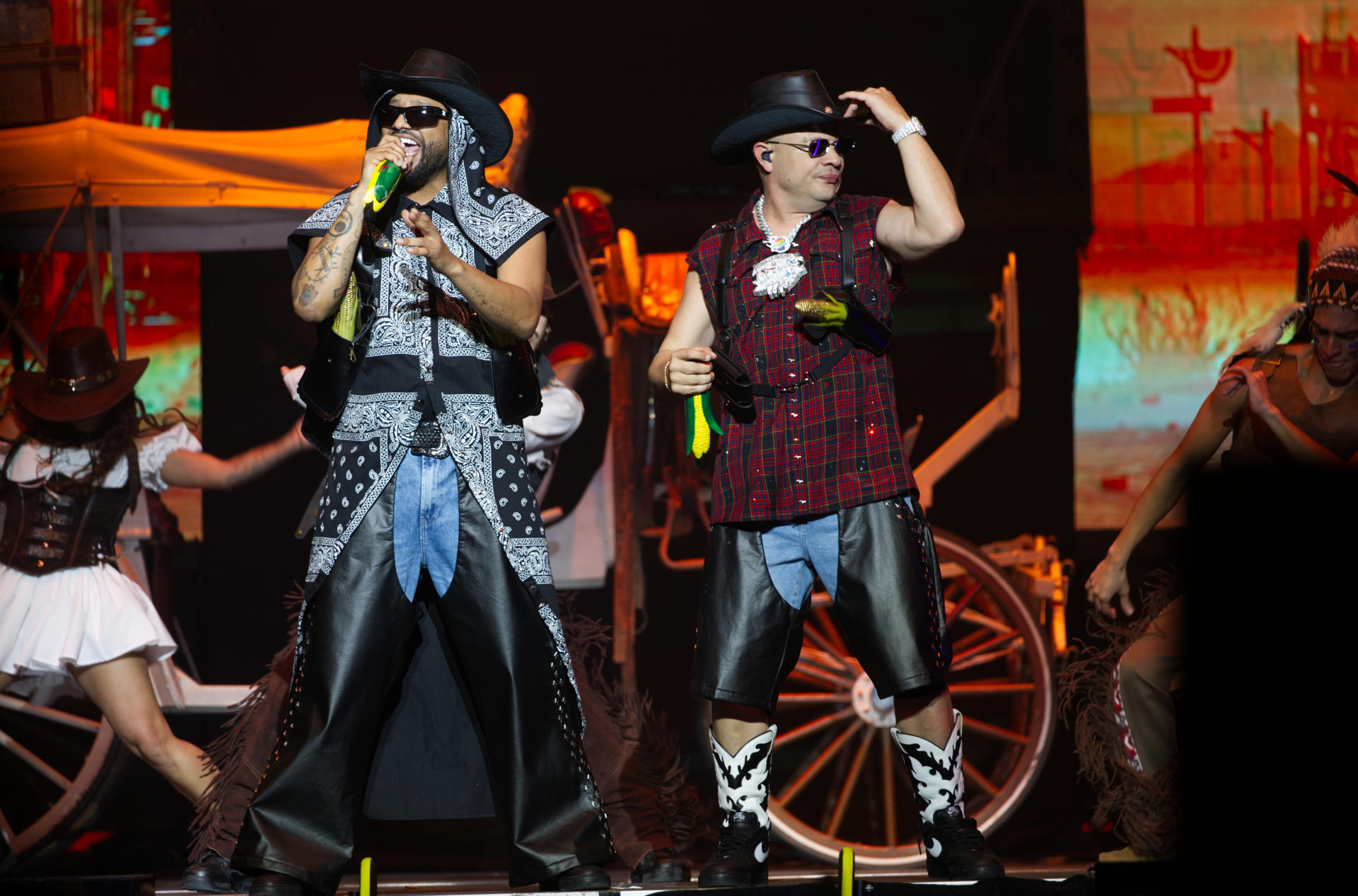 Jowell y Randy se presentan en concierto en su gira 3D este sábado, en el Coliseo José Miguel Agrelot en San Juan (Puerto Rico). EFE/ Thais Llora
