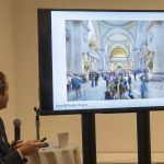 El director y consejero delegado del Museo Metropolitano de Arte de Nueva York (Met), Max Hollein, habla a los medios sobre los nuevos proyectos de renovación este miércoles, en la sede del museo en Nueva York (Estados Unidos). EFE/Ángel Colmenares