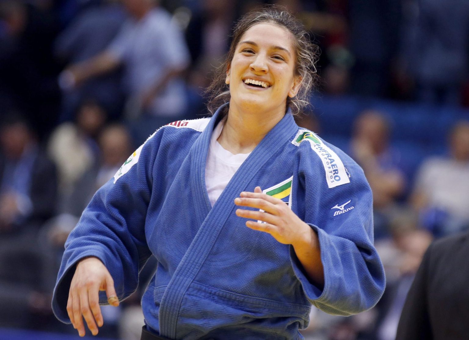 Fotografía de archivo en la que se registró a la judoca brasileña Mayra Aguiar, durante un torneo en Celiábinsk (Rusia). EFE/Maxim Shipenkov