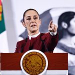 La presidenta de México, Claudia Sheinbaum, reacciona durante una rueda de prensa este miércoles, en Palacio Nacional en Ciudad de México (México). EFE/Sáshenka Gutiérrez