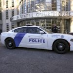 Imagen de archivo de un coche de la Policía Federal que patrulla los alrededores del tribunal del Distrito Sur en Brooklyn, Nueva York (EE.UU.). EFE/ Kena Betancur