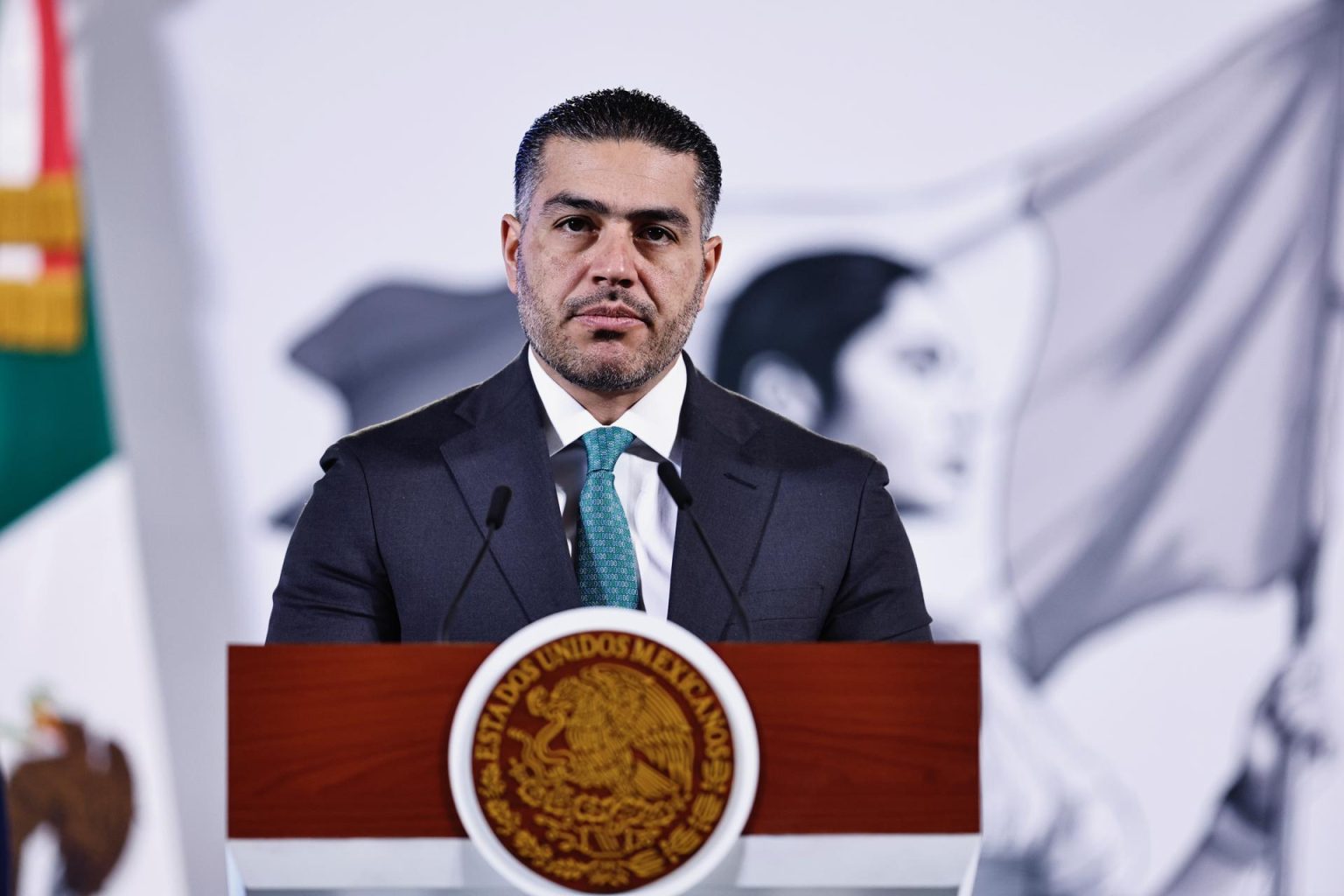 El secretario de Seguridad y Protección Ciudadana, Omar García Harfuch, habla durante la rueda de prensa de la presidenta de México Claudia Sheinbaum en Palacio Nacional este martes, en Ciudad de México (México). EFE/ Sáshenka Gutiérrez