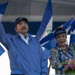 Imagen de archivo del presidente de Nicaragua, Daniel Ortega (i), junto a la vicepresidenta, Rosario Murillo (d) en Managua (Nicaragua). EFE/Jorge Torres