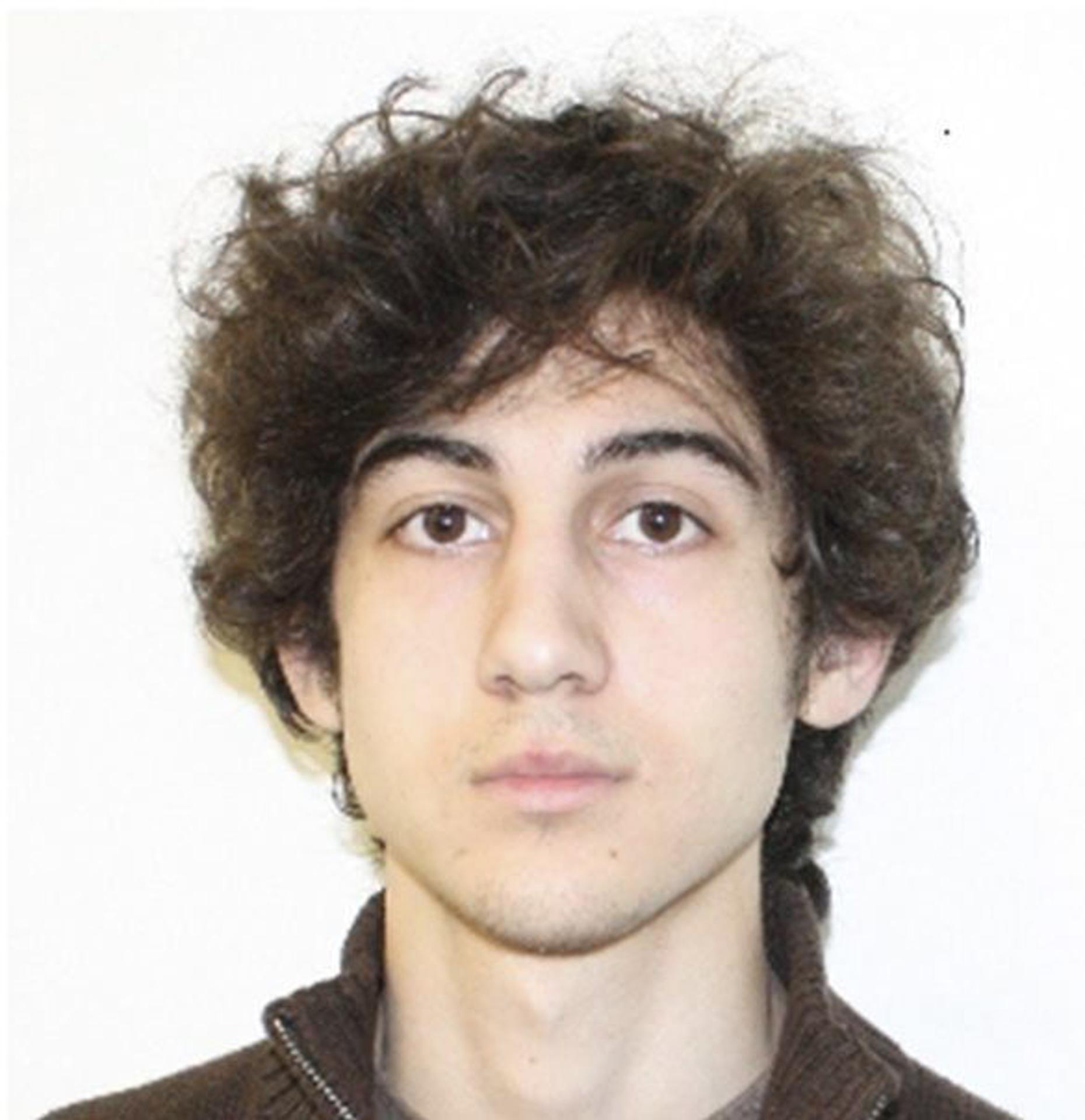 Fotografía del 19 de abril de 2013 cedida por el FBI de Dzhokhar Tsarnaev, uno de los autores del atentado de la maratón de Boston que mató a tres personas e hirió a más de 260, entre las cuales 17 sufrieron serias amputaciones. EFE/ FBI /SOLO USO EDITORIAL/SOLO DISPONIBLE PARA ILUSTRAR LA NOTICIA QUE ACOMPAÑA (CRÉDITO OBLIGATORIO)
