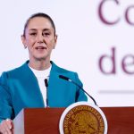 La presidenta de México, Claudia Sheinbaum, habla durante su rueda de prensa matutina este miércoles, en el Palacio Nacional en la Ciudad de México (México). EFE/ Sáshenka Gutiérrez