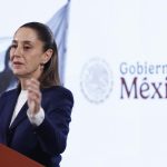 La presidenta de México, Claudia Sheinbaum, participa el viernes durante una rueda de prensa en Palacio Nacional de la Ciudad de México (México). EFE/Mario Guzmán