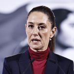 La presidenta de México, Claudia Sheinbaum participa durante su conferencia de prensa matutina este lunes en el Palacio Nacional de Ciudad de México (México). EFE/Sáshenka Gutiérrez