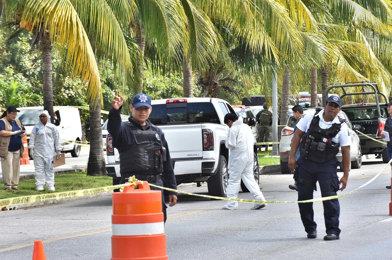 El lugar quedó acordonado por elementos de la Guardia Nacional, la Secretaría de Marina y las corporaciones de la Policía estatal y municipal. Archivo. EFE/ Alfonso Cupul