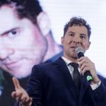 El cantante español David Bisbal, habla durante una rueda de prensa este miércoles en la Ciudad de México (México). EFE/Isaac Esquivel