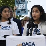 Imagen de archivo de la "soñadora" Indira Islas durante una conferencia de prensa por el décimo aniversario de la promulgación del programa Acción Diferida para los Llegados en la Infancia (DACA), celebrada cerca del edificio del Congreso en Washington (Estados Unidos). EFE/ Lenin Nolly