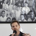 El oficial senior de Protección de ACNUR, Daniel McGuire, habla durante una rueda de prensa este lunes, en la Ciudad de México (México). EFE/ Mario Guzmán