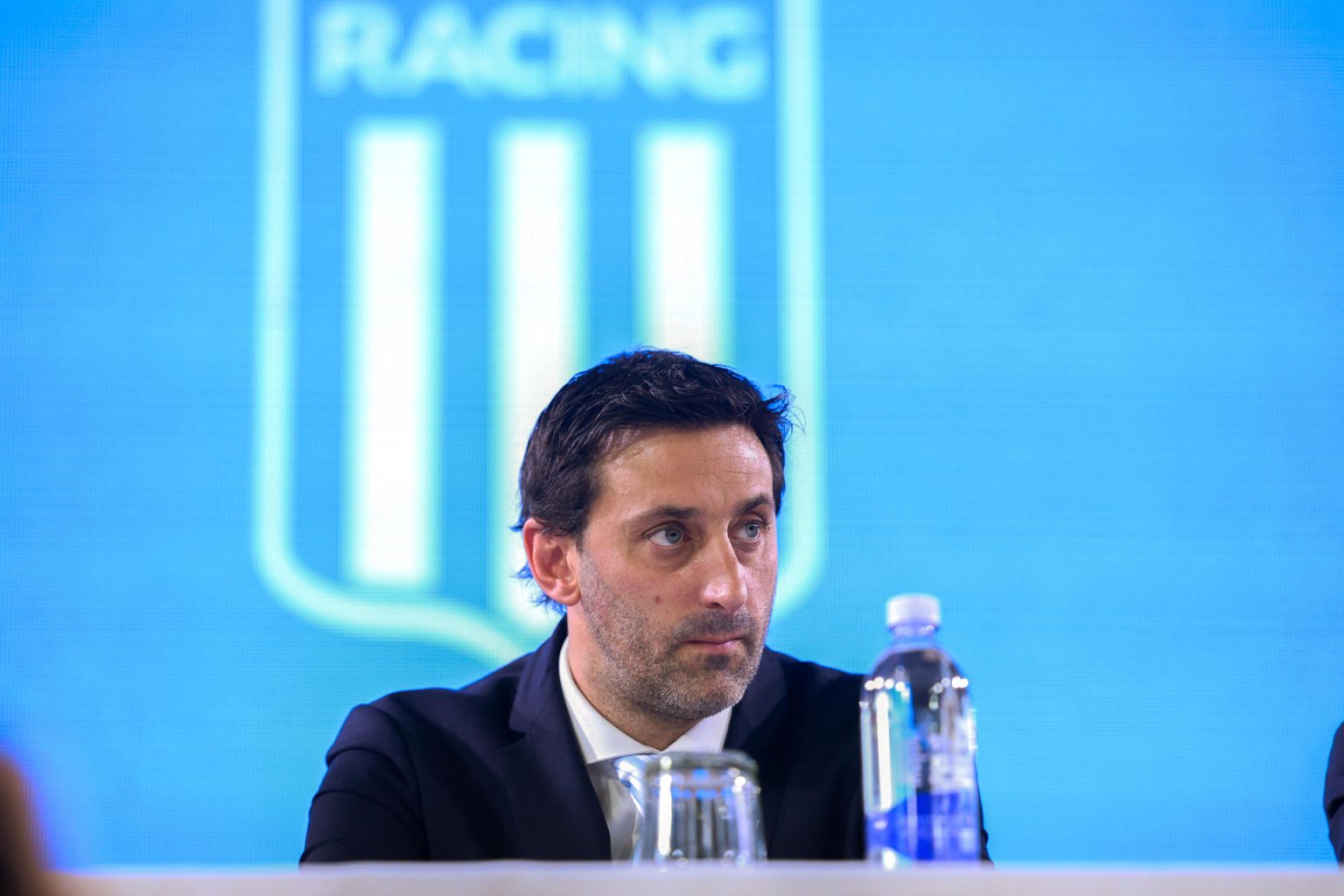 El exfutbolista argentino Diego Milito asiste a su presentación como presidente del Racing Cluben el estadio del club Buenos Aires (Argentina). EFE/ Juan Ignacio Roncoroni