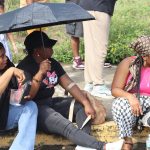 Migrantes hacen fila en una estación migratoria este viernes, en el municipio de Tapachula en el estado de Chiapas (México). EFE/ Juan Manuel Blanco