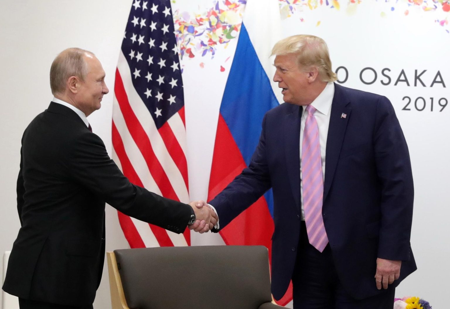 El presidente ruso, Vladimir Putin (i), se reúne con el presidente de os Estados Unidos, Donald Trump (d). Imagen de archivo. EFE/ Michael Klimentyev/sputnik/kremlin Pool CRÉDITO OBLIGATORIO