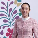 La presidenta de México, Claudia Sheinbaum, participa en una rueda de prensa este jueves, en el Palacio Nacional en Ciudad de México (México). EFE/ Mario Guzmán