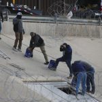 Autoridades estadounidenses clausuran este jueves, el túnel clandestino que fue descubierto el pasado 10 de enero a orillas del río Bravo, en Ciudad Juárez, Chihuahua (México). EFE/ Luis Torres