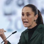 La presidenta de México, Claudia Sheinbaum, participa este jueves en una rueda de prensa en Palacio Nacional de la Ciudad de México (México). EFE/ Isaac Esquivel