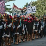 Indígenas participan en una marcha en rechazo a la violencia este domingo, en Chenalhó estado de Chiapas (México). EFE/ Carlos López