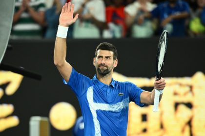 El serbio Novak Djokovic, séptimo favorito del Abierto de Australia, se convirtió este miércoles en el jugador con más partidos individuales de Grand Slam en la historia del tenis, 430. EFE/EPA/JOEL CARRETT