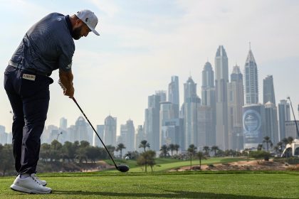 El español Jon Rahm durante el Hero Dubai Desert Classic 2024 en Dubai. EFE/EPA/ALI HAIDER