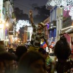 Imagen de archivo de prsonas que participan en la inauguración de la edición 55 de las Fiestas de la Calle San Sebastián, en San Juan (Puerto Rico). EFE/ Thais Llorca