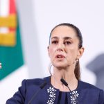 La presidenta de México, Claudia Sheinbaum, participa este viernes durante su conferencia matutina en Palacio Nacional en la Ciudad de México (México). EFE/ Sáshenka Gutiérrez