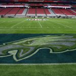 Fotografía de archivo en la que se registró una vista parcial del interior del estadio State Farm de Glendale (Arizona, EE.UU.), donde se disputará el partido de comodines entre Los Angeles Rams y los Minnesota Vikings, que no podra disputarse en el SoFi Stadium de Inglewood (California) por efecto de los fuerte incendios forestales que afectan este estado. EFE/Caroline Brehman