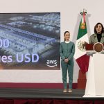 La directora para América Latina de Amazon Web Services, Paula Bellizia (d) habla durante la conferencia de prensa matutina de la presidenta de México Claudia Sheinbaum este martes, en el Palacio Nacional de la Ciudad de México (México). EFE/ José Méndez